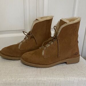 UGG Women's Tan Winter Boots